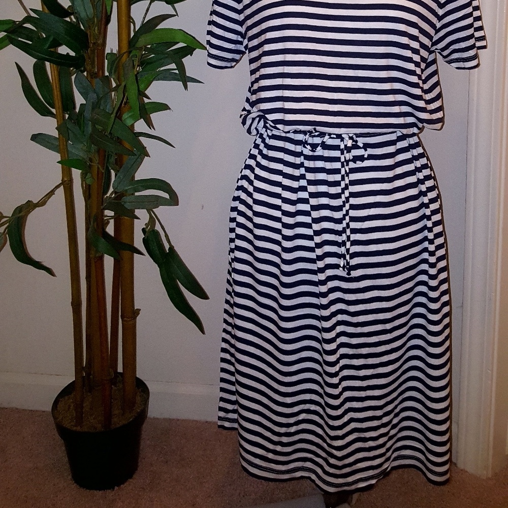 Draw String Dress - Picture 2 of 3